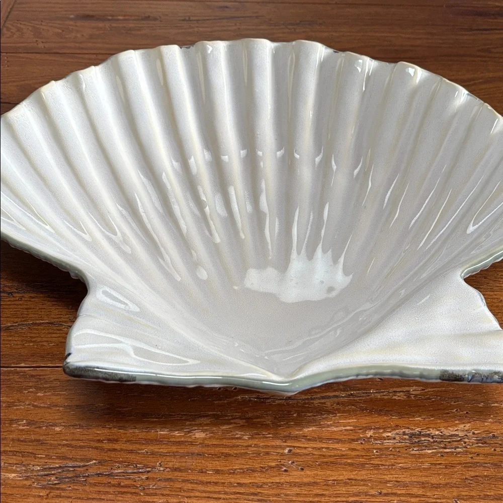 Pottery Barn Under the Sea Scallop Shell Platter Large Plate Clam Ivory 15